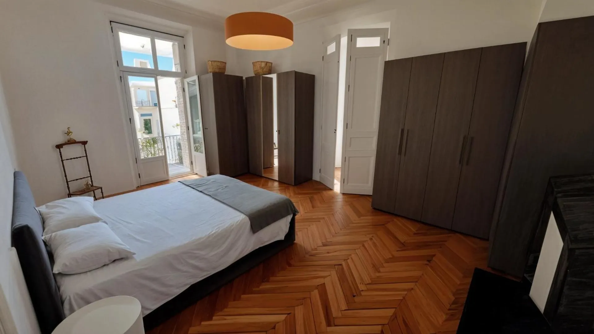 Chic Bourgeois Apartment Heart Of Cannes