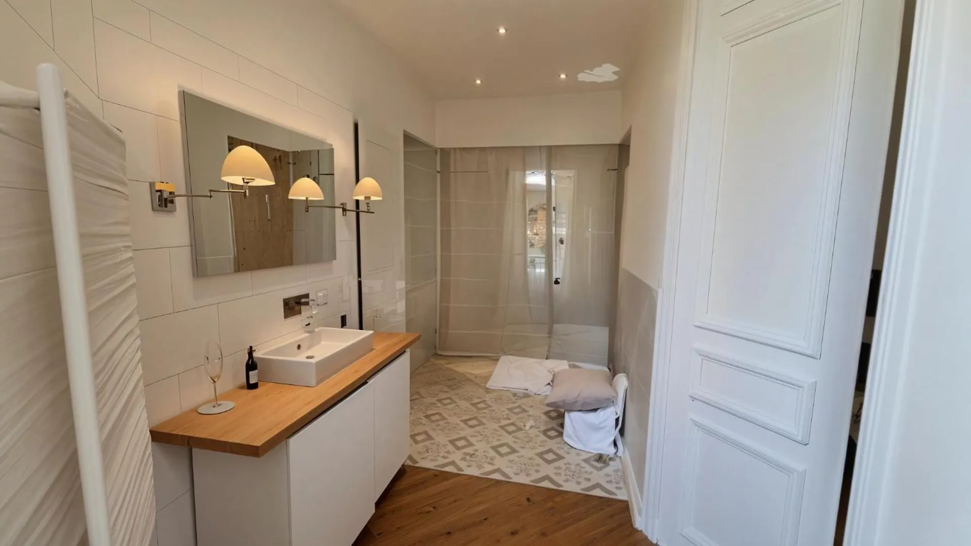 Chic Bourgeois Apartment Heart Of Cannes 0*,